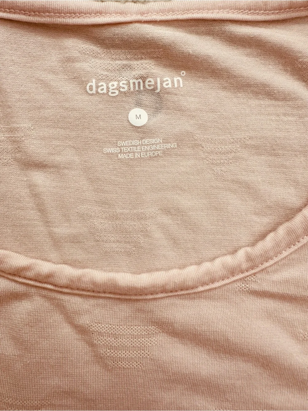 Dagsmejan Nattwell Sleeptech Short Sleeve Scoop Neck Tee in Light Blush | Size M